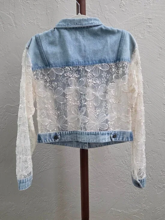 J36. Lace Panel Cropped Denim Jacket - Picture 2 of 3